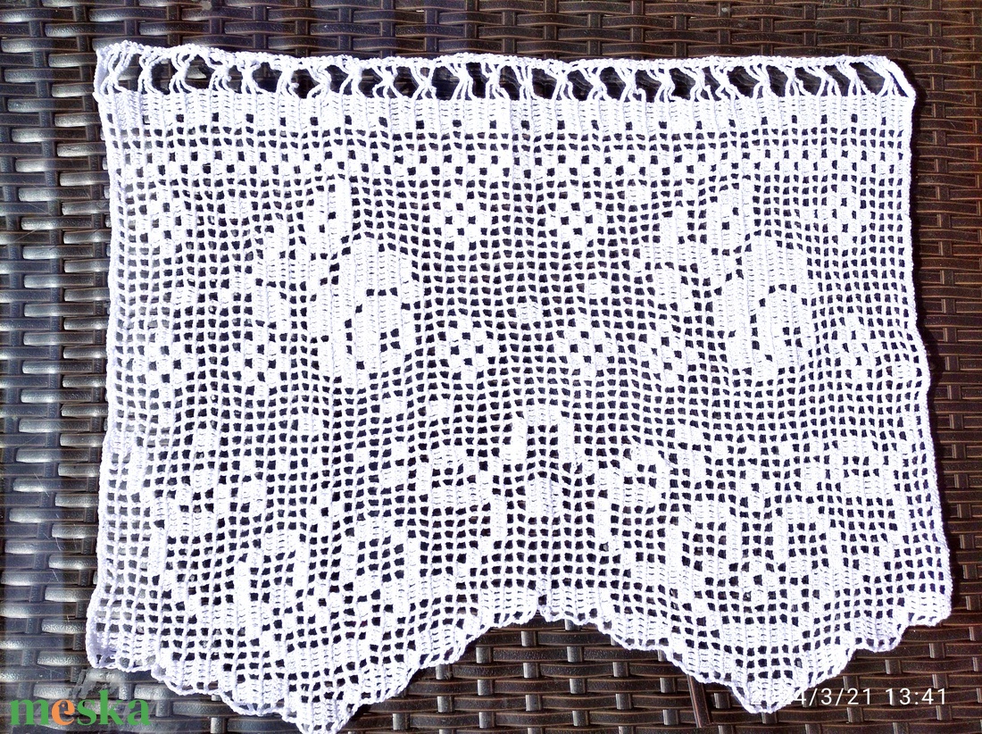 Múltidéző -Horgolt csipke vitrázs függöny  - otthon & életmód - dekoráció - ajtó- és ablak dekoráció - ablakdísz - Meska.hu