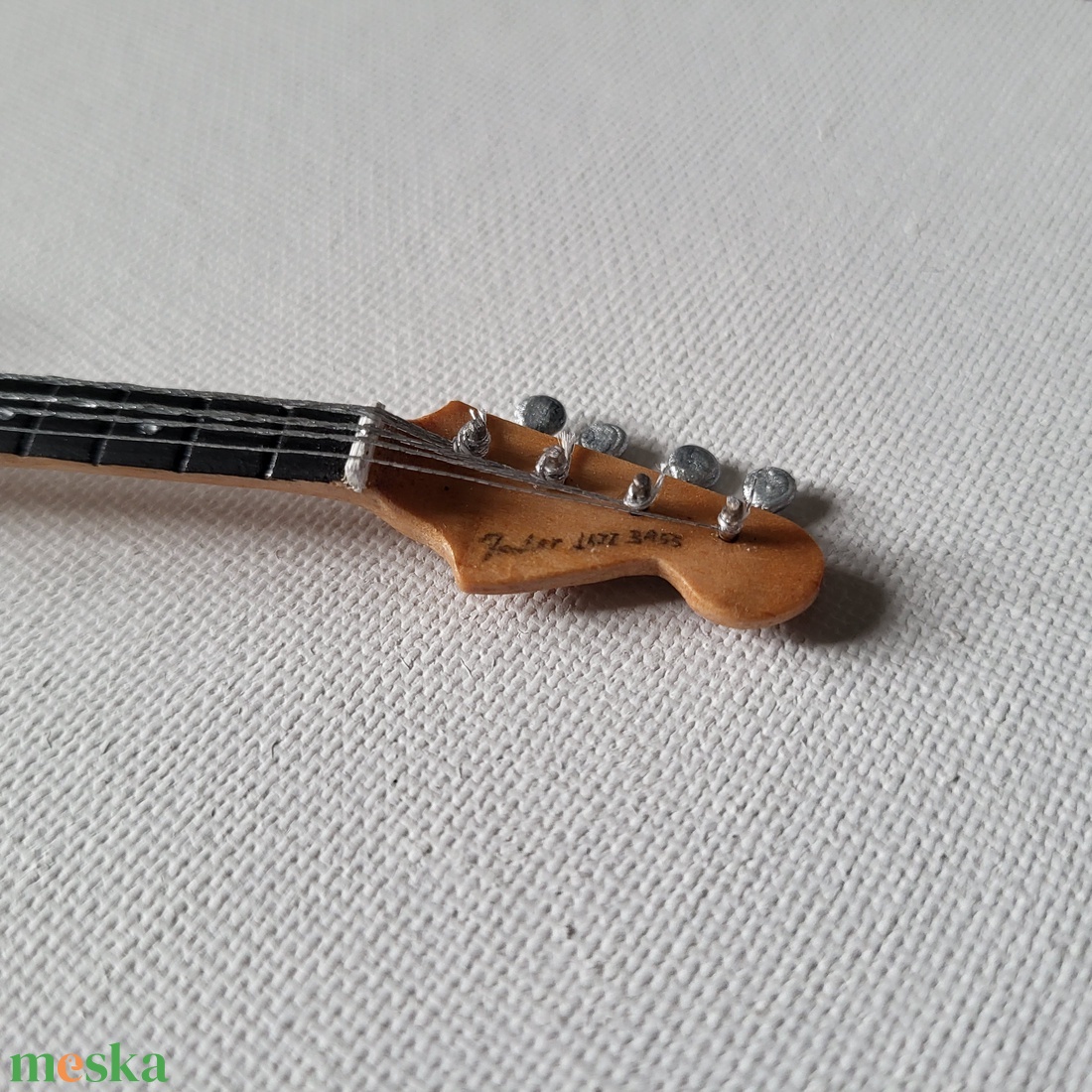 Fender Jazz Bass gitár makett - művészet - makett, modell - Meska.hu