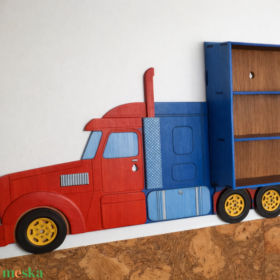 V. Pótos kamion fali polc - egyedi, fa gyerekpolc pótkocsis kivitelben - otthon & életmód - bútor - polc - Meska.hu