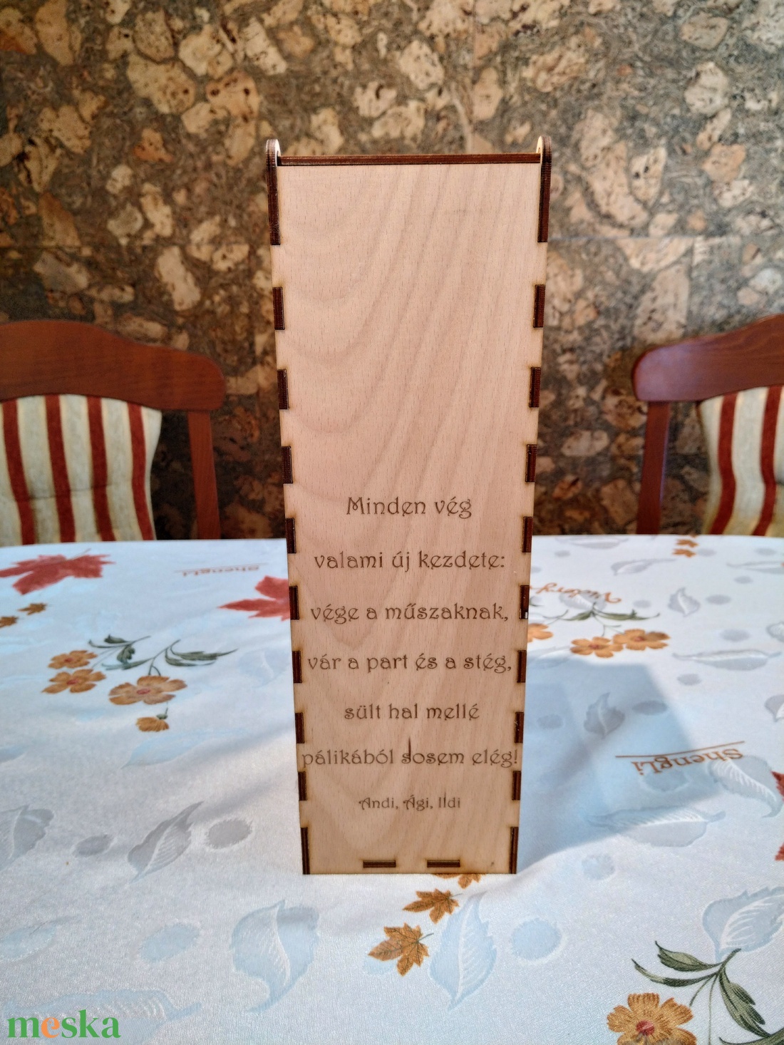 Gravírozott fa boros doboz � egyedi ajándék horgászoknak és nőknek - otthon & életmód - konyhafelszerelés, tálalás - italos kellékek - italtartó - Meska.hu