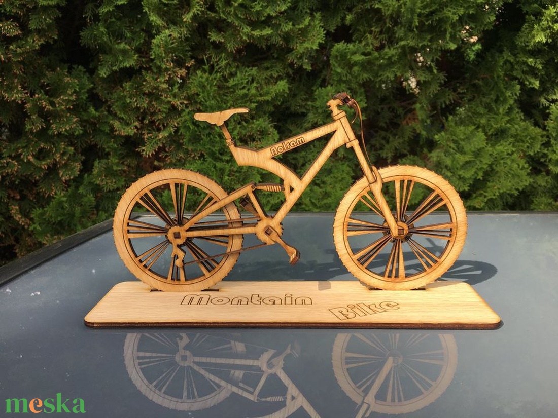 Mountain bike makett � egyedi gravírozott fa ajándék kerékpárosoknak - otthon & életmód - dekoráció - asztal és polc dekoráció - asztaldísz - Meska.hu