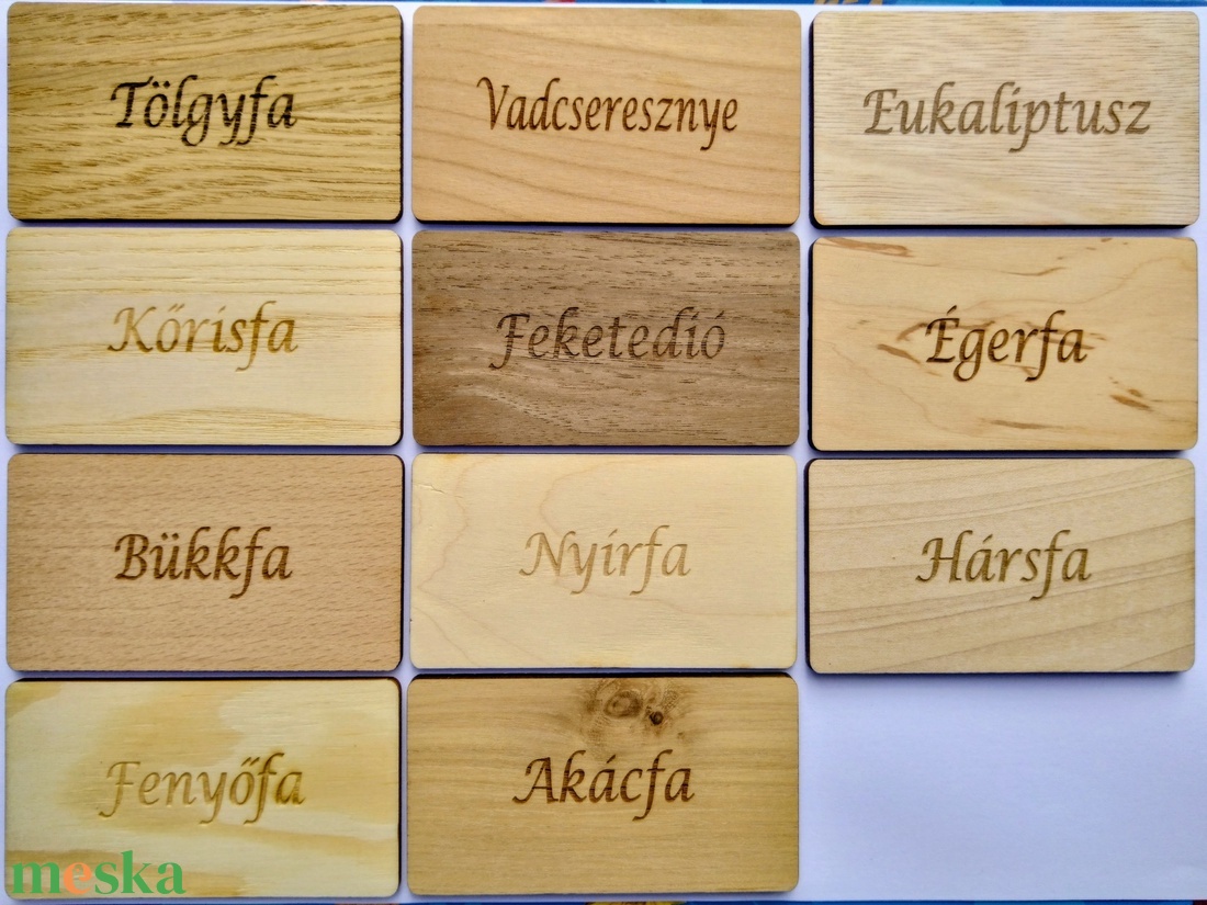 Gravírozott fa információs tábla kenderzsinórral � egyedi felirattal - otthon & életmód - dekoráció - ajtó- és ablak dekoráció - ajtótábla - Meska.hu