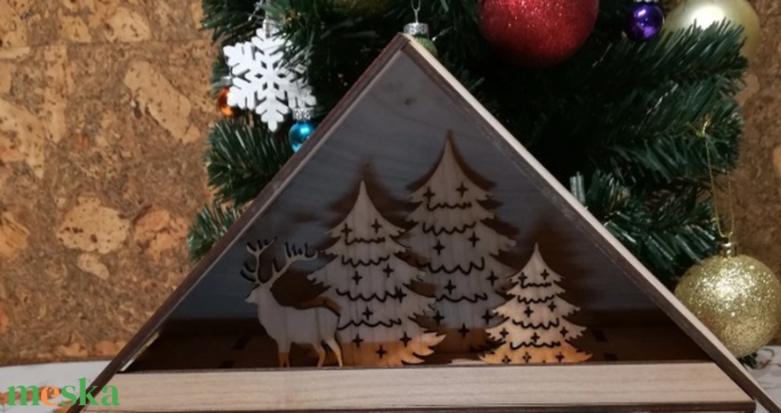 Üzenetben egyeztetett egyedi 4 -es polc 40 x 30 x 10 cm külső mérettel fotón csatolt háztetős diszlettel  - karácsony - adventi díszek - adventi naptár - Meska.hu