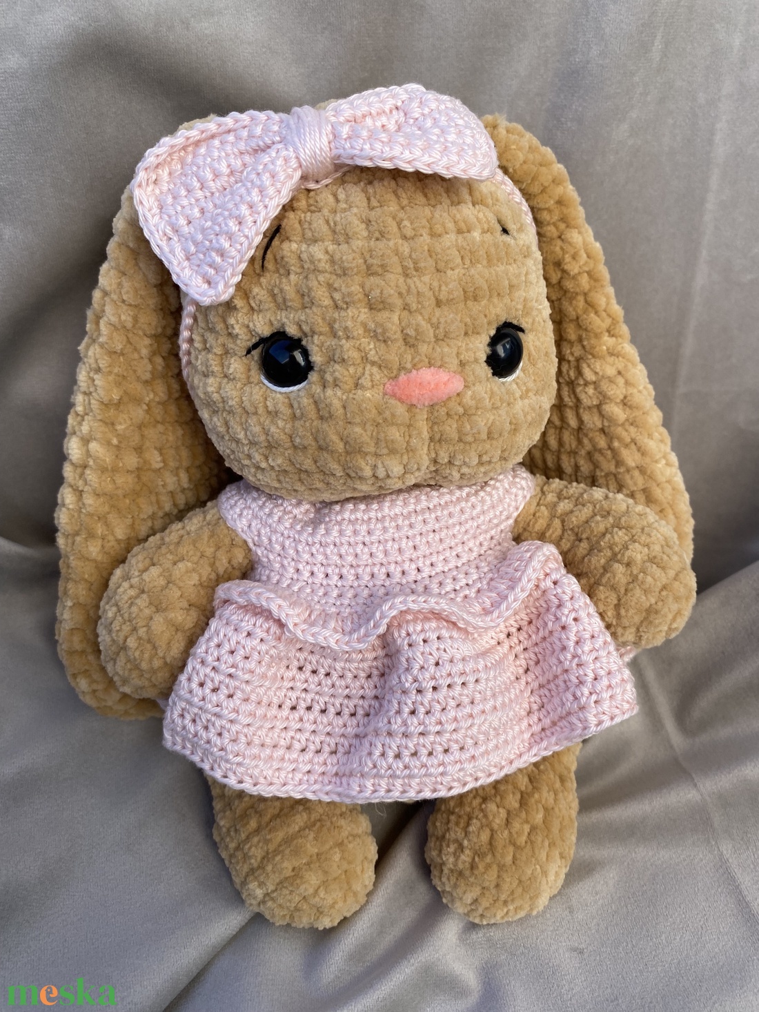 Öltöztethető horgolt nyuszilány - játék & sport - plüssállat & játékfigura - nyuszi - Meska.hu