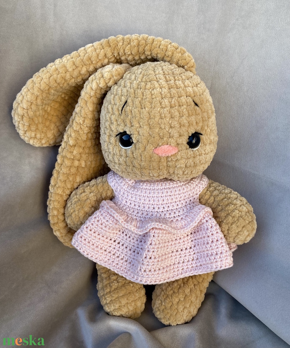 Öltöztethető horgolt nyuszilány - játék & sport - plüssállat & játékfigura - nyuszi - Meska.hu