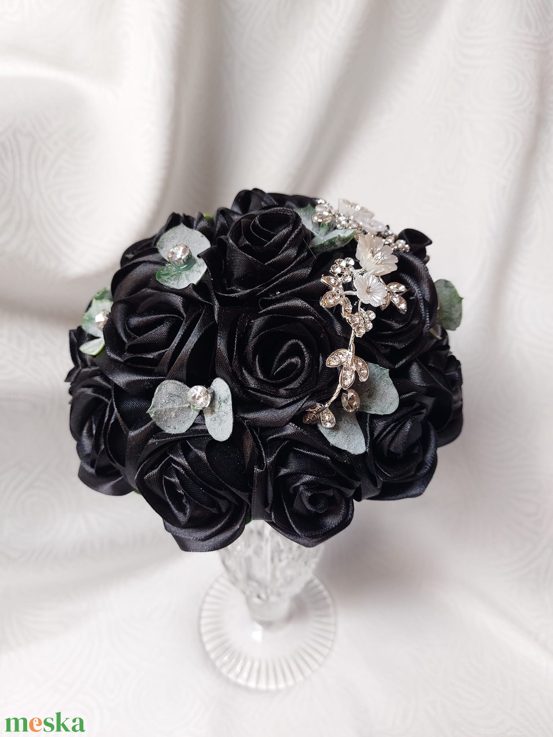 Fekete elegncia - esküvő - menyasszonyi- és dobócsokor - Meska.hu
