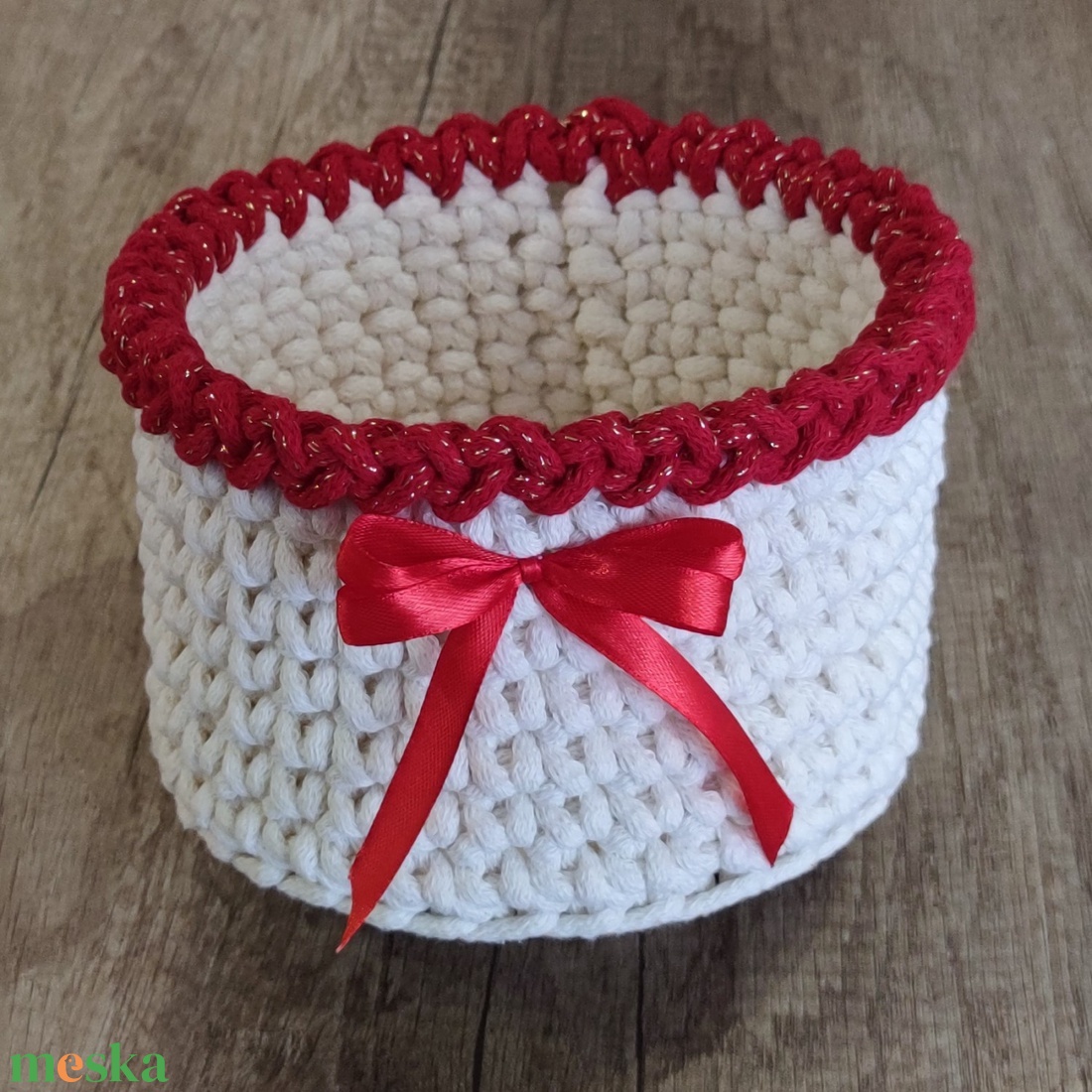 Karácsonyi horgolt tárolókosár  - karácsony - karácsonyi lakásdekoráció - ünnepi asztaldekoráció - Meska.hu