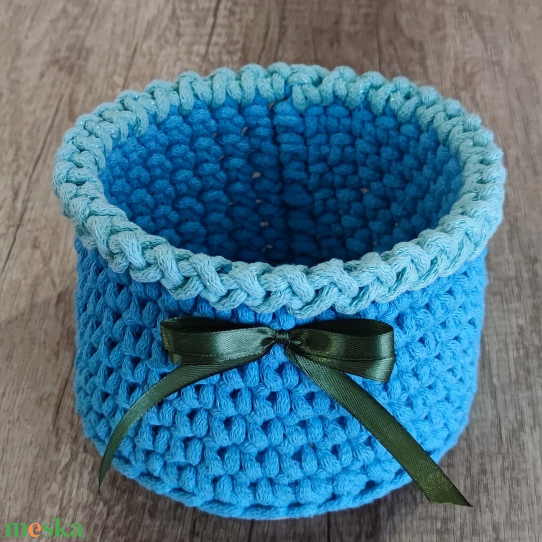 Karácsonyi horgolt tárolókosár  - karácsony - karácsonyi lakásdekoráció - ünnepi asztaldekoráció - Meska.hu