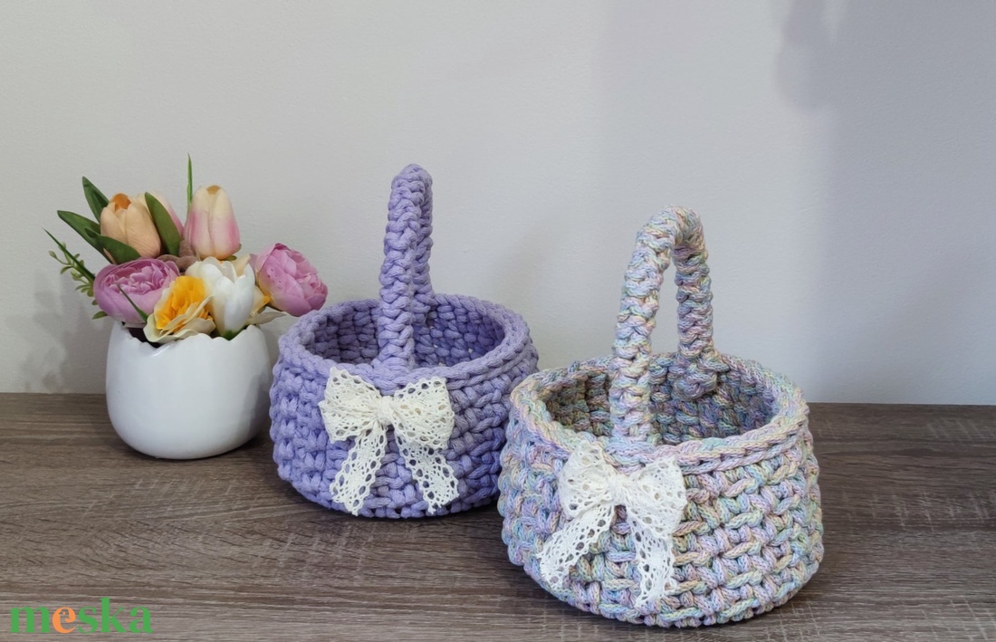 Horgolt húsvéti kiskosár gyerekeknek - ünnepi díszek, dekorációk - húsvéti díszek és dekorációk - húsvéti kosár - Meska.hu