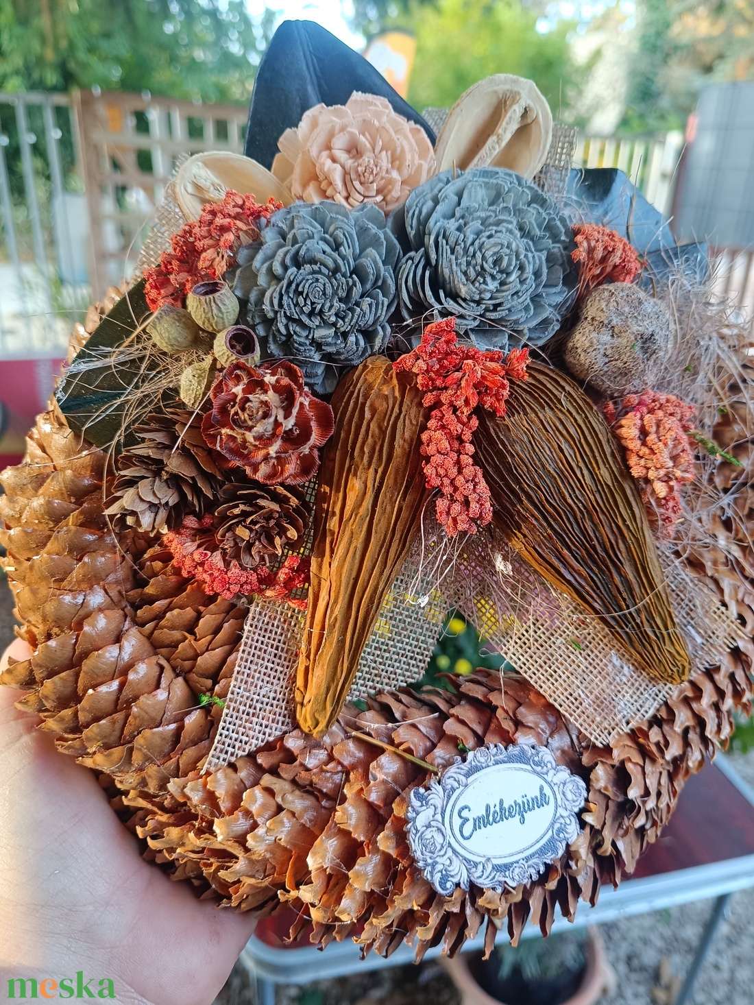 Toboz sírdísz koszorú - otthon & életmód - vallás - temetkezési tárgy - sírkoszorú, kegyeleti koszorú - Meska.hu Toboz sírdísz koszorú - otthon & életmód - vallás - temetkezési tárgy - sírkoszorú, kegyeleti koszorú - Meska.hu