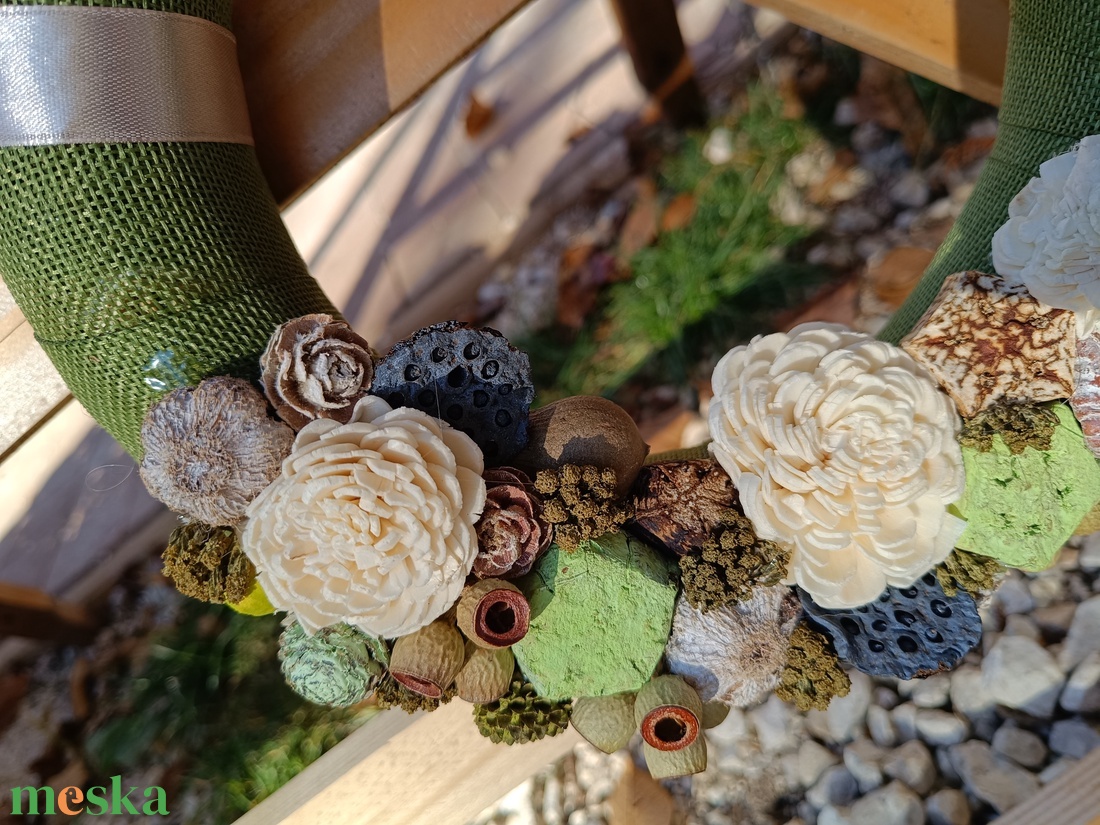 Kegyeleti sírdísz koszorú - otthon & életmód - vallás - temetkezési tárgy - sírdísz, kegyeleti dísz - Meska.hu Kegyeleti sírdísz koszorú - otthon & életmód - vallás - temetkezési tárgy - sírdísz, kegyeleti dísz - Meska.hu