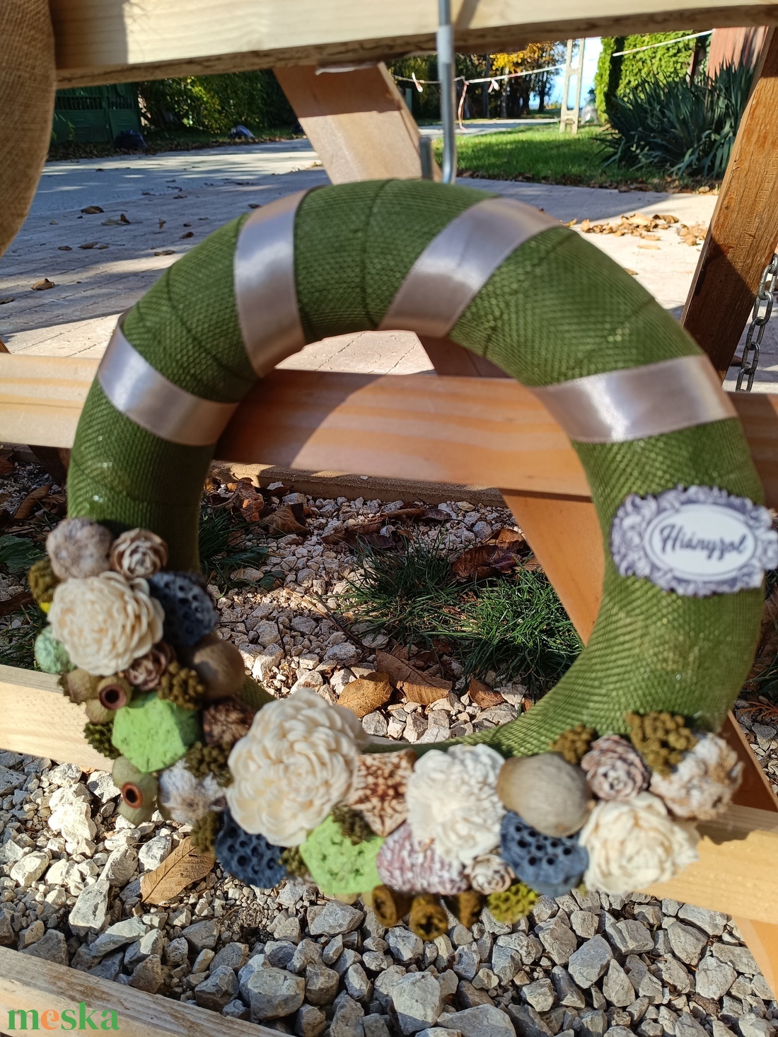 Kegyeleti sírdísz koszorú - otthon & életmód - vallás - temetkezési tárgy - sírdísz, kegyeleti dísz - Meska.hu Kegyeleti sírdísz koszorú - otthon & életmód - vallás - temetkezési tárgy - sírdísz, kegyeleti dísz - Meska.hu