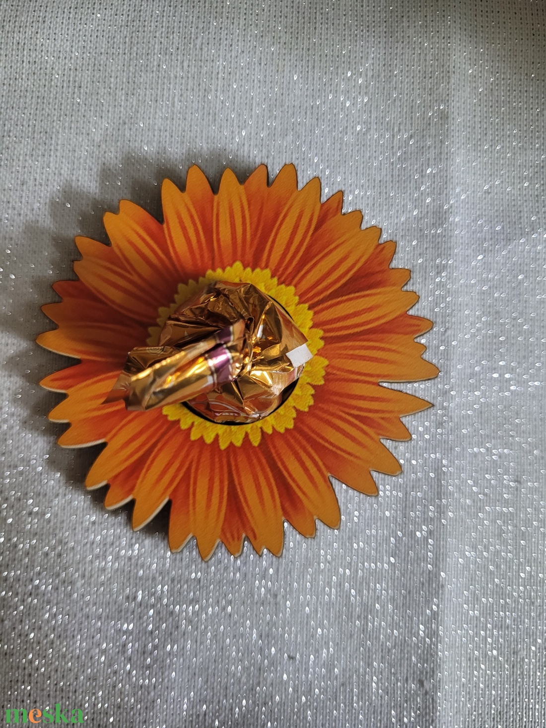 Fa virág csokival a közepén  - otthon & életmód - vallás - temetkezési tárgy - sírcsokor, virág dekoráció - Meska.hu