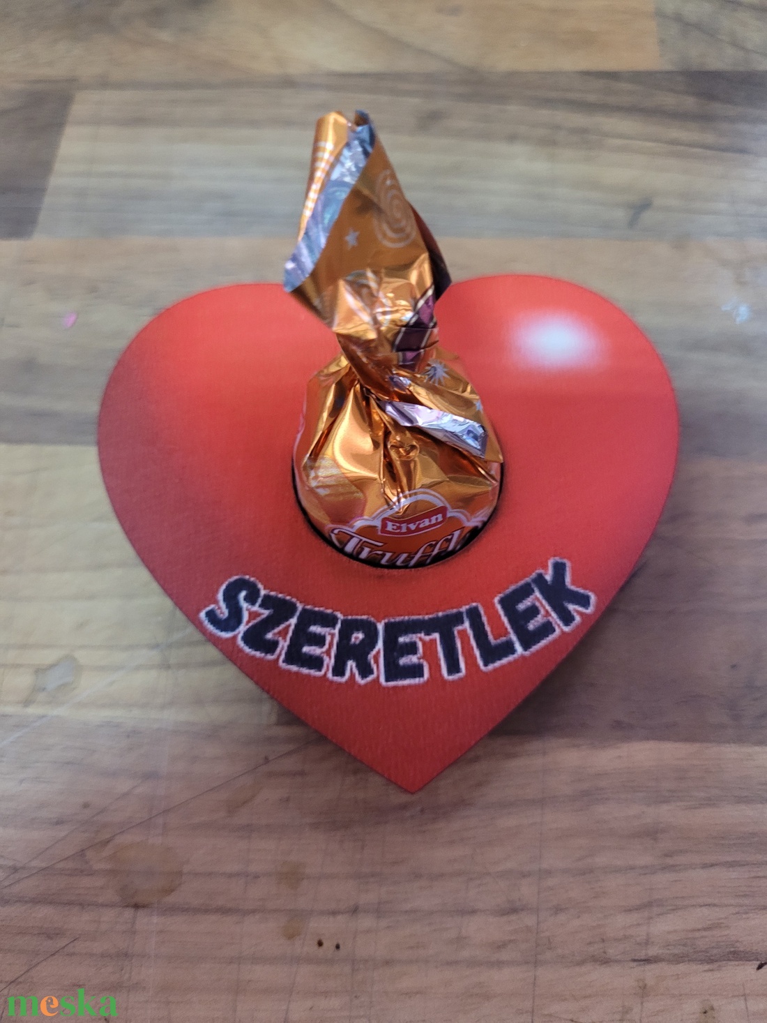 Feliratos szív csokival a közepén  - otthon & életmód - papír, írószer - ajándékozás kellékei - ajándék sorsjegy - Meska.hu