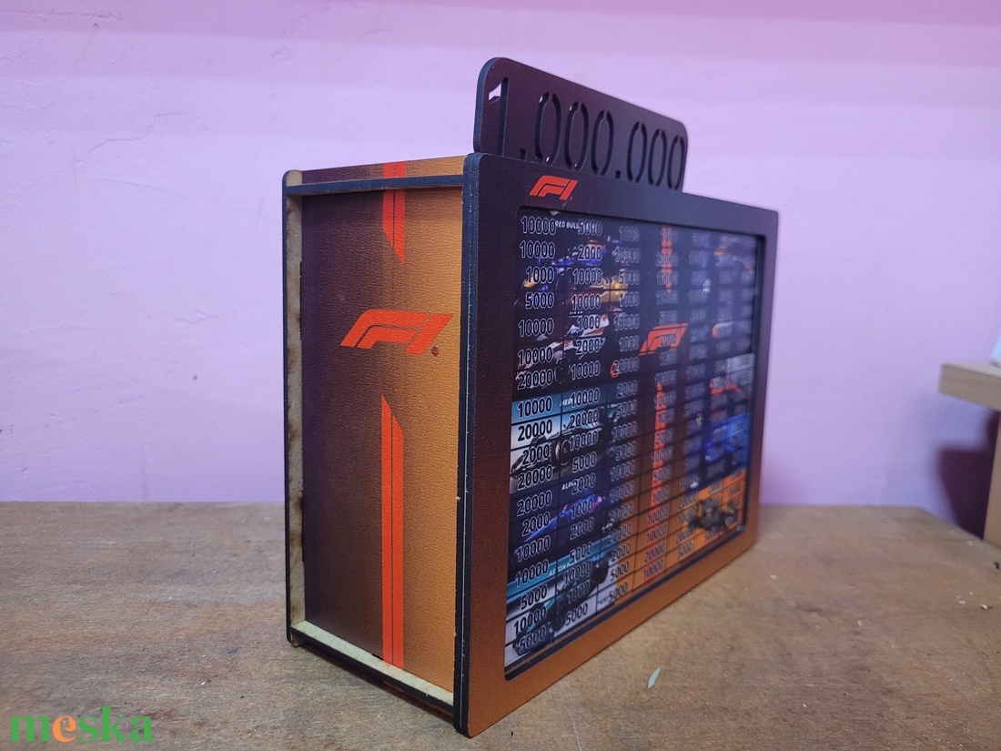 1 milliós Ft-os persely forma 1-es hattérrel - otthon & életmód - dekoráció - asztal és polc dekoráció - persely - Meska.hu