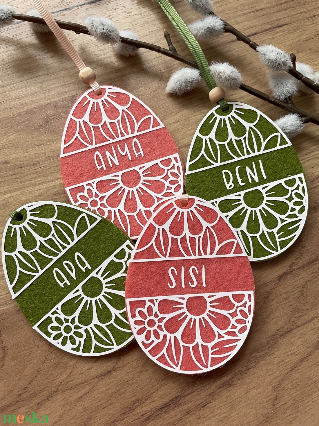 Névre szóló húsvéti tojás (puncs) - otthon & életmód - dekoráció - fali és függő dekoráció - falra akasztható dekor - Meska.hu