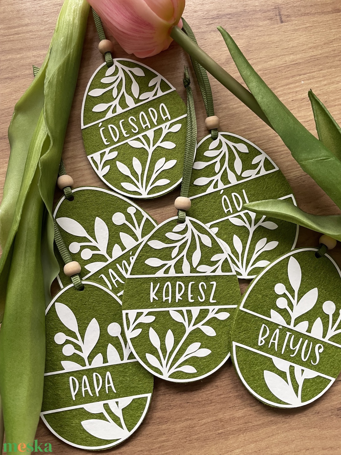 Névre szóló húsvéti tojás (zöld) - otthon & életmód - dekoráció - fali és függő dekoráció - falra akasztható dekor - Meska.hu