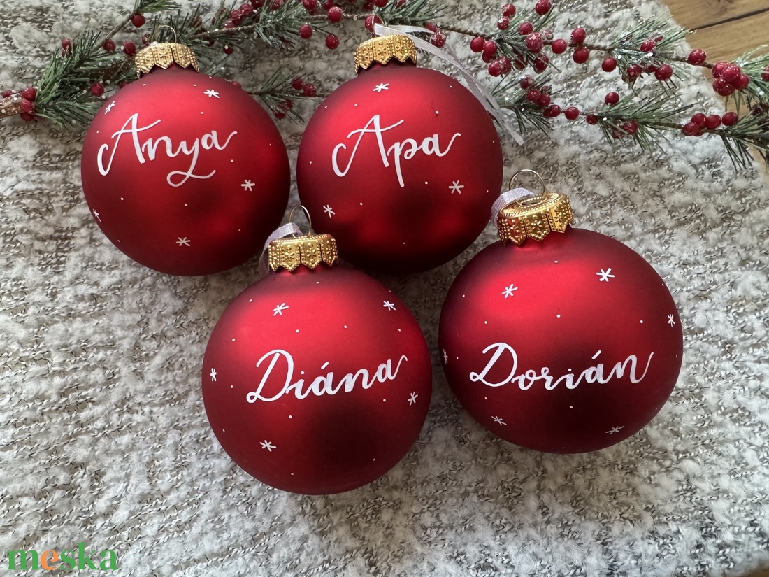 Piros matt Üveggömb 8 cm  - karácsony - karácsonyi lakásdekoráció - karácsonyfadíszek - Meska.hu