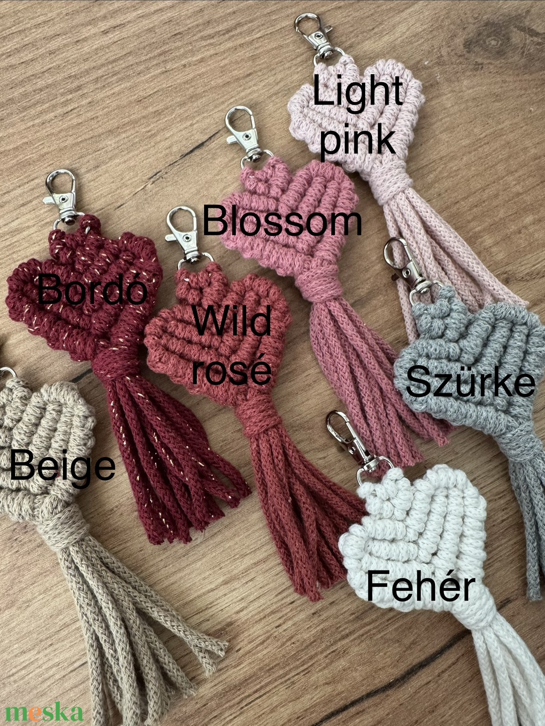 Makramé szív kulcstartó - táska & tok - kulcstartó & táskadísz - kulcstartó - Meska.hu