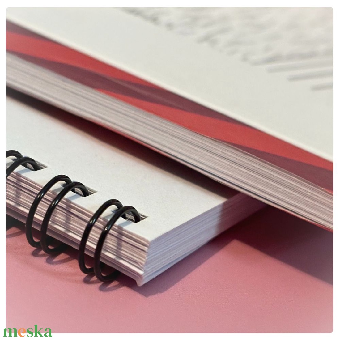 Egyedi családi színező és emlékkönyv  személyes pillanatokból, szeretettel nektek - prémium minőségű, spirálos kivitel - otthon & életmód - papír, írószer - színező - Meska.hu