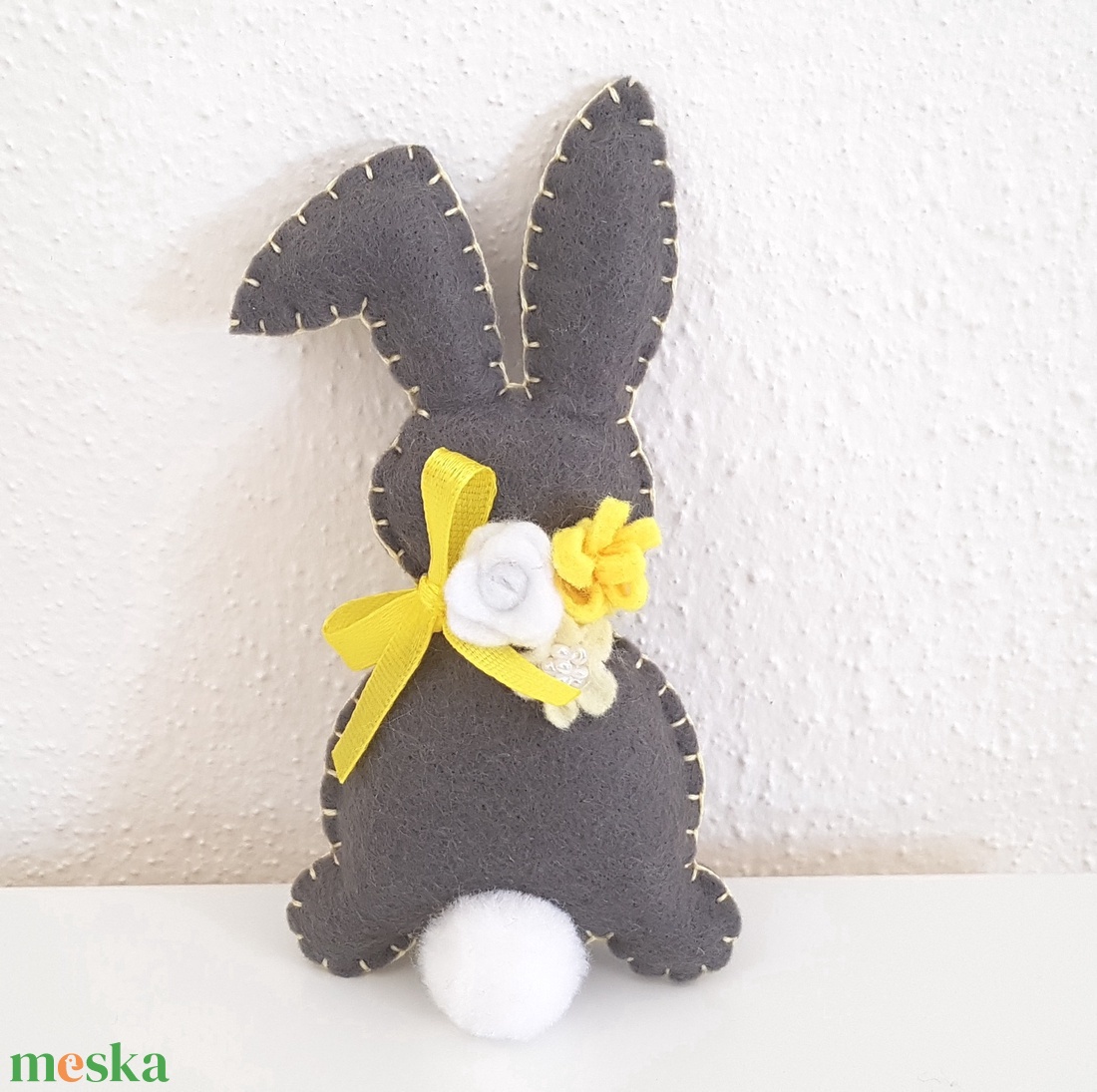 Húsvéti filc Nyuszi, Húsvéti nyuszis dekoráció, Filc nyúl, filc húsvét, Húsvéti nyúl dísz, Húsvéti nyuszis ajándék - otthon & életmód - dekoráció - ajtó- és ablak dekoráció - ajtódísz & kopogtató - Meska.hu