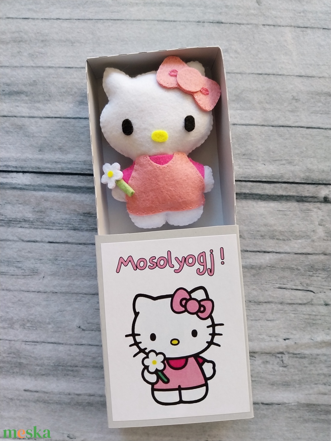 Hello Kitty zsebÖlelés Köszöntőajándék, zsebölelés emlék, mosolyogj ajándék emlék, cuki ajándék, üzenetdoboz idézetes  - esküvő - emlék & ajándék - köszönőajándék - Meska.hu
