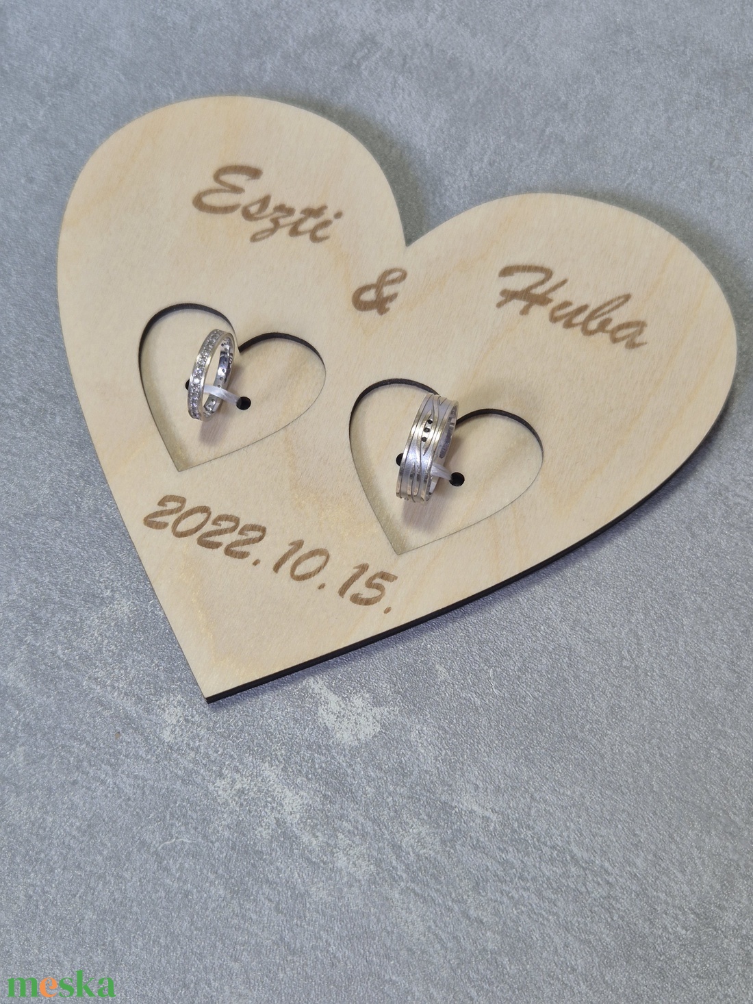 Egyedi gravírozott fa gyűrűtartó szív - esküvőre, évfordulóra - esküvő - kiegészítők - gyűrűtartó & gyűrűpárna - Meska.hu Egyedi gravírozott fa gyűrűtartó szív - esküvőre, évfordulóra - esküvő - kiegészítők - gyűrűtartó & gyűrűpárna - Meska.hu