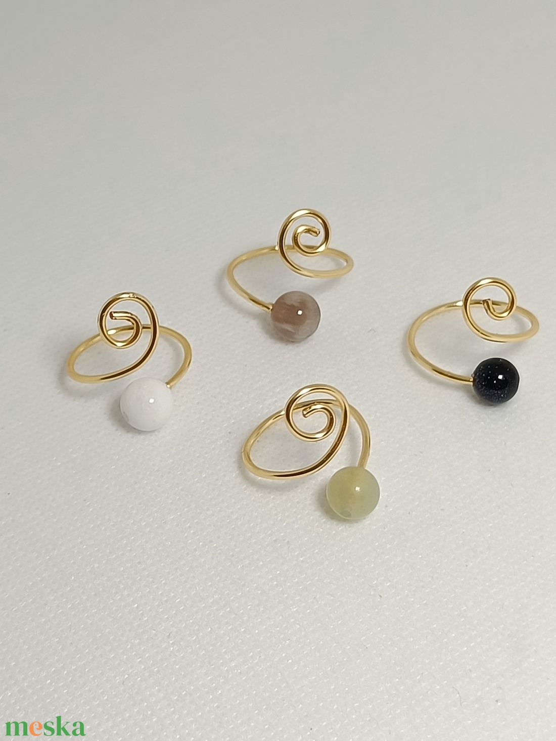 Csigás gyűrű kővel - ékszer - gyűrű - fonódó gyűrű - Meska.hu