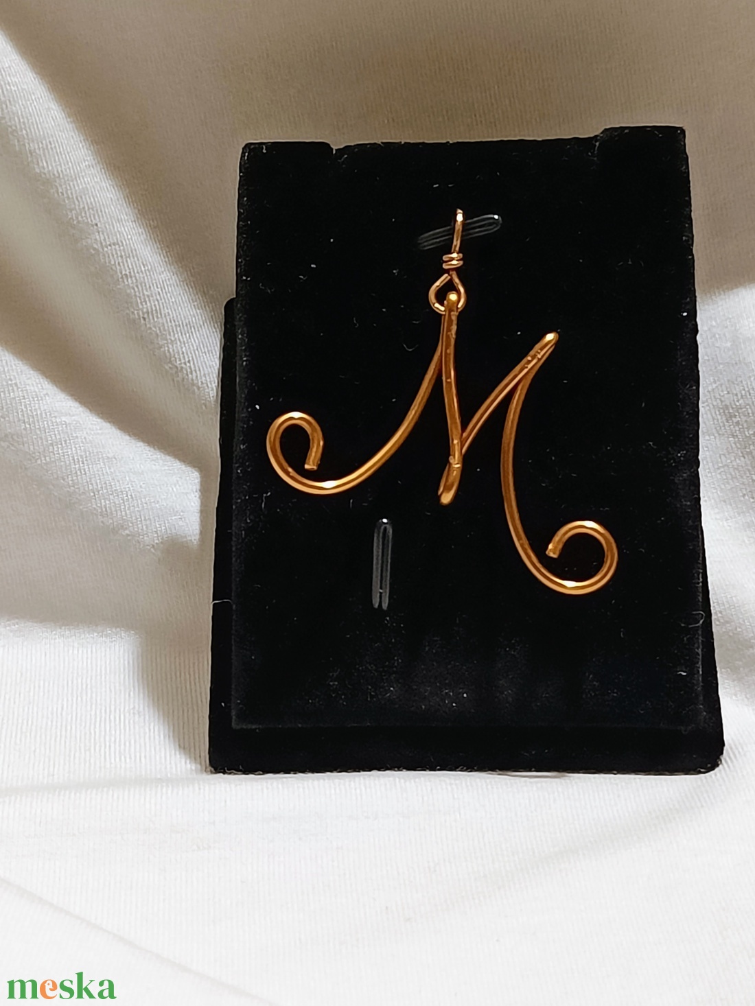 Monogram medál (M) - ékszer - nyaklánc - monogram & névnyaklánc - Meska.hu