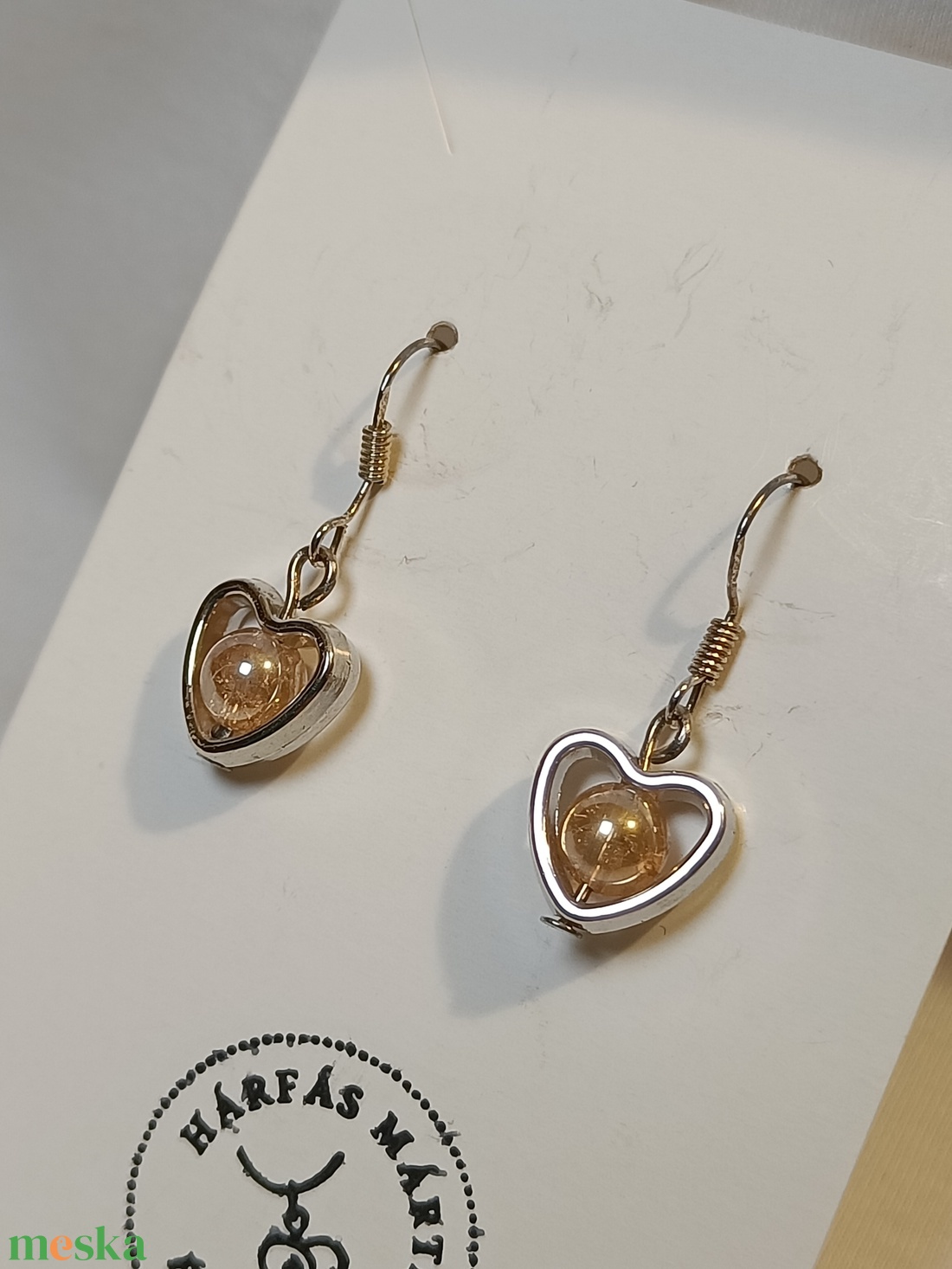 Szivecske fülbevaló aurakvarccal - ékszer - fülbevaló - lógó fülbevaló - Meska.hu