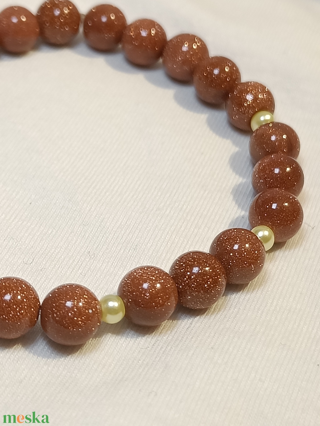 Goldfluss karkötő - ékszer - karkötő - gyöngyös karkötő - Meska.hu