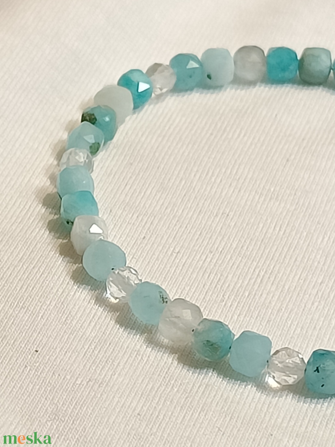 Amazonit kocka karkötő - ékszer - karkötő - gyöngyös karkötő - Meska.hu