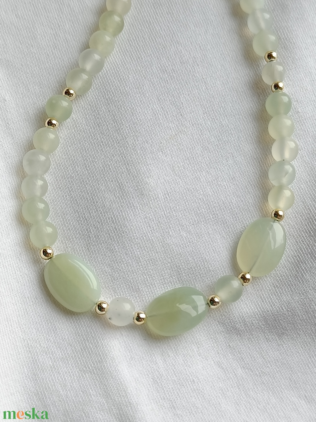 Halványzöld jáde nyaklánc - ékszer - nyaklánc - medálos nyaklánc - Meska.hu
