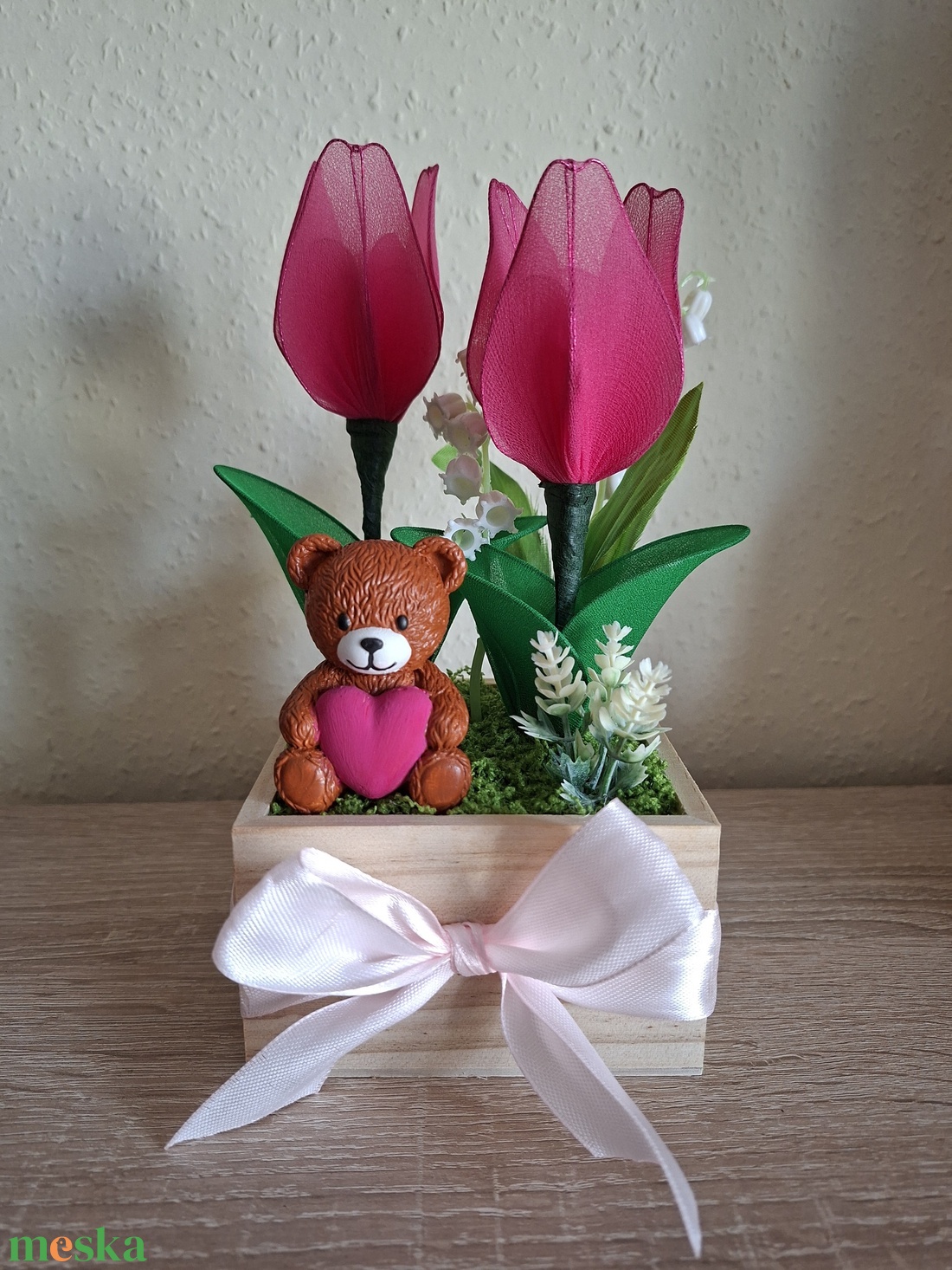 Örök tulipánbox macival - otthon & életmód - virágdekoráció - virágok - virágbox - Meska.hu