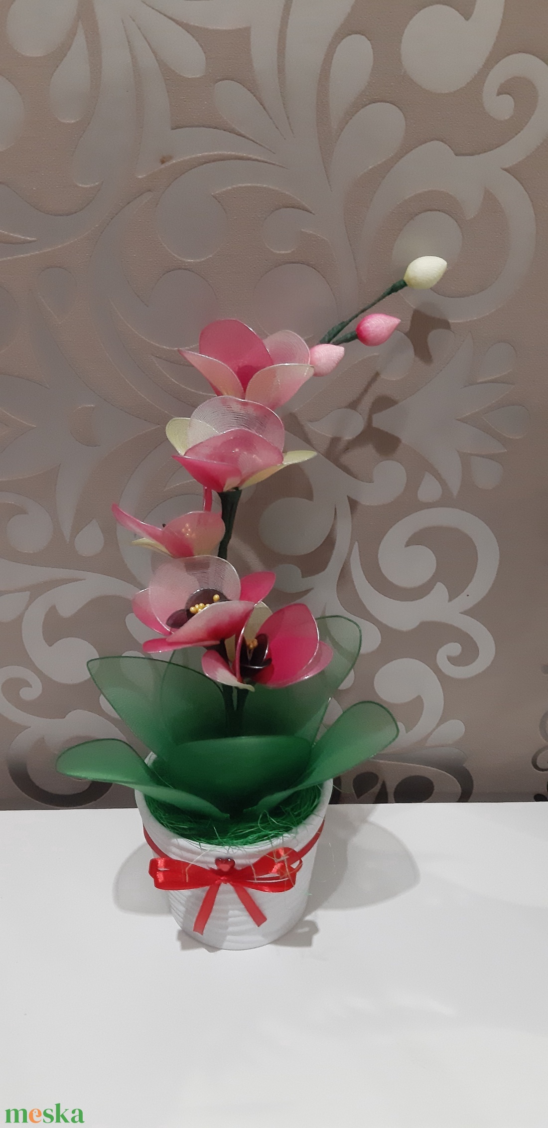 Orchidea harisnyából  - otthon & életmód - dekoráció - virágdísz és tartó - csokor & virágdísz - Meska.hu Orchidea harisnyából  - otthon & életmód - dekoráció - virágdísz és tartó - csokor & virágdísz - Meska.hu