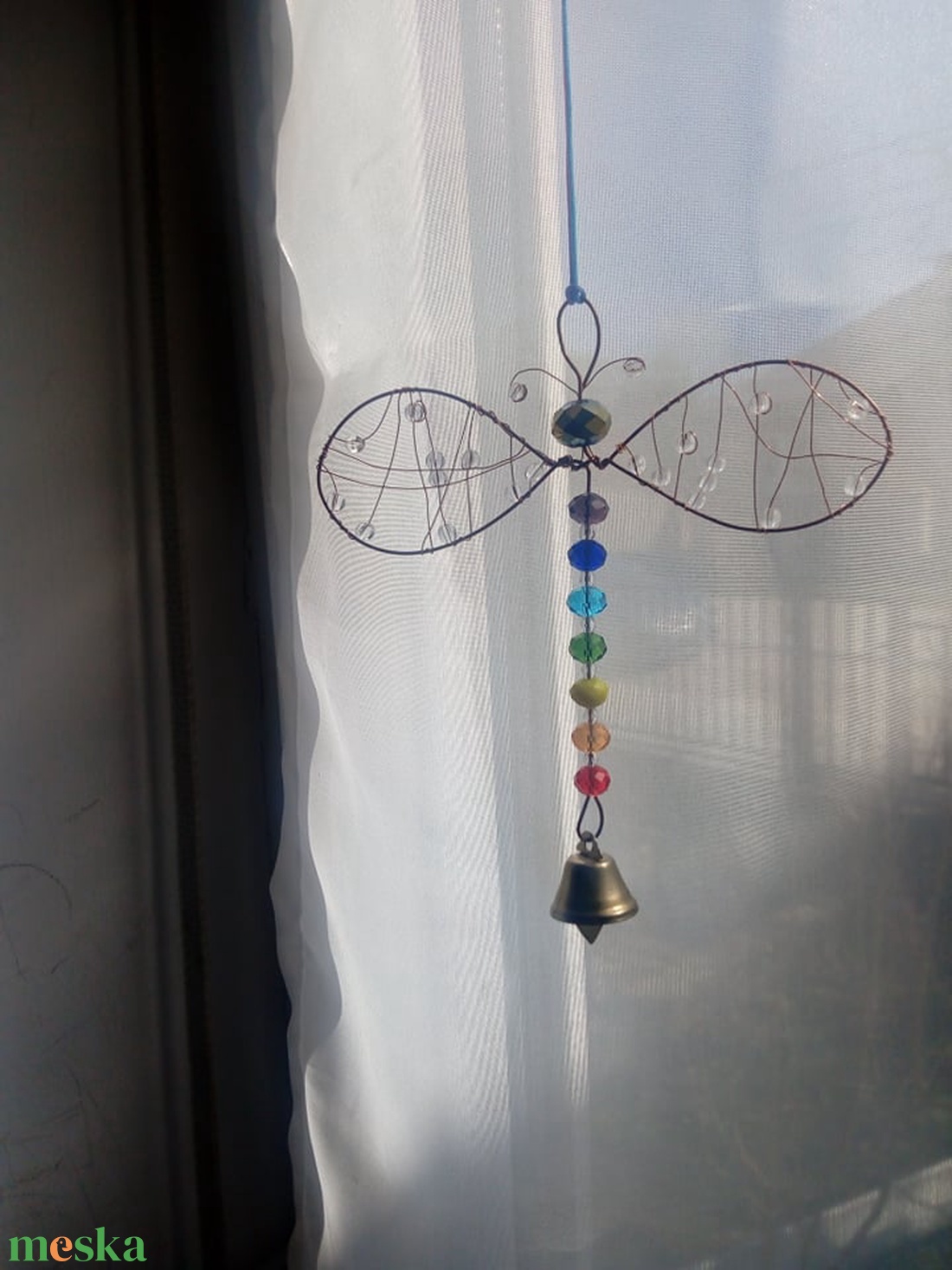 Szitakötő függő drótból, gyöngyből csakra színekkel - otthon & életmód - dekoráció - Meska.hu