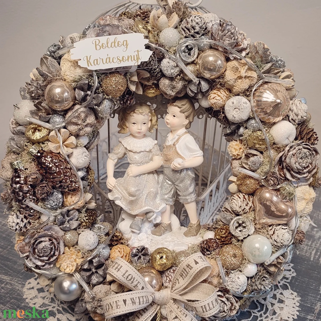 Arany-fehér karácsonyi kopogtató - karácsony - adventi díszek - adventi ajtódísz - Meska.hu Arany-fehér karácsonyi kopogtató - karácsony - adventi díszek - adventi ajtódísz - Meska.hu