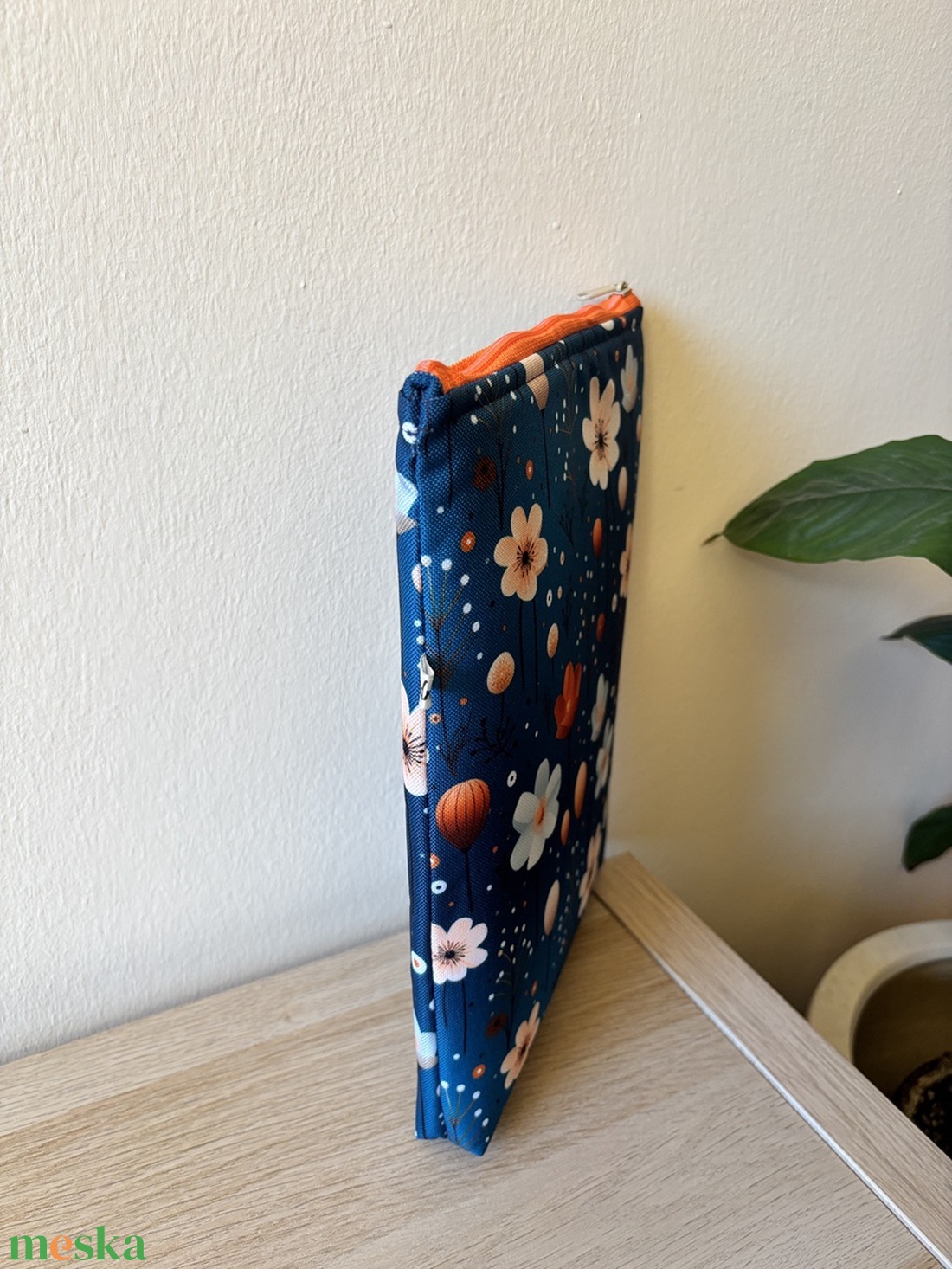 Könyv/iPad/Tablet védő utazó tok - táska & tok - ebook & tablet tok - Meska.hu