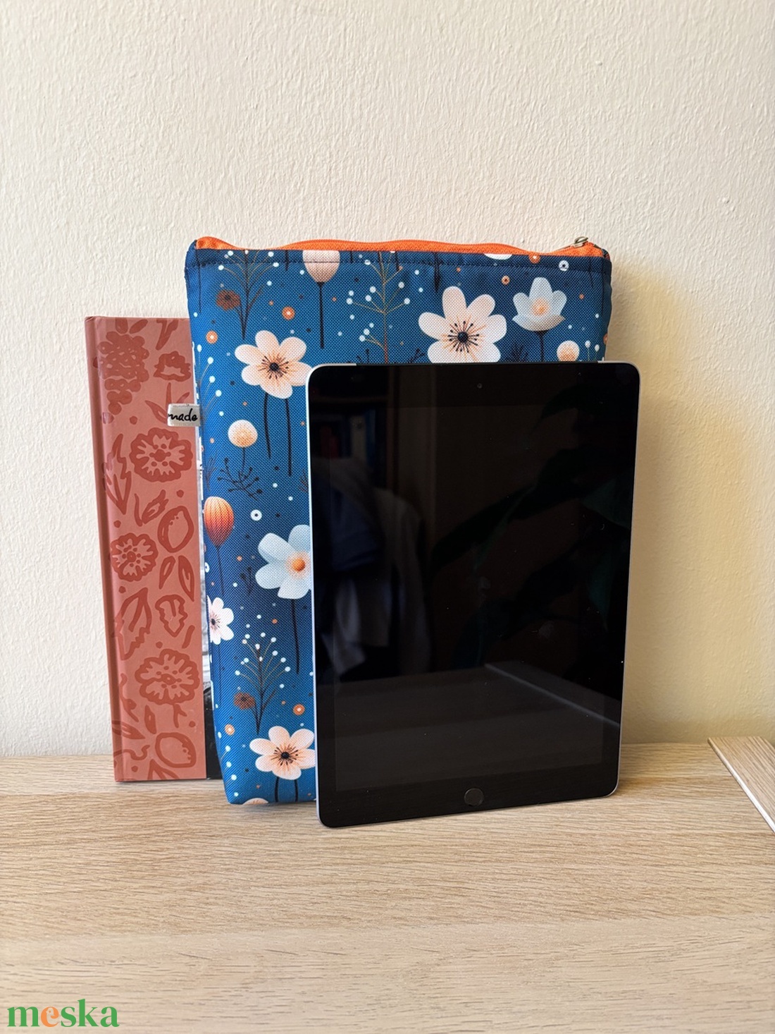 Könyv/iPad/Tablet védő utazó tok - táska & tok - ebook & tablet tok - Meska.hu