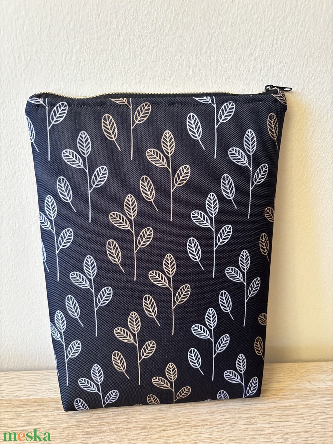 Könyv/iPad/Tablet védő utazó tok - táska & tok - ebook & tablet tok - Meska.hu