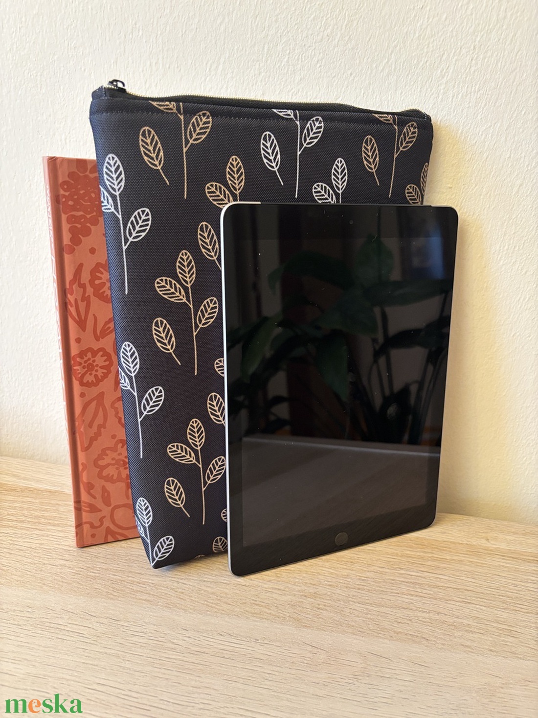 Könyv/iPad/Tablet védő utazó tok - táska & tok - ebook & tablet tok - Meska.hu