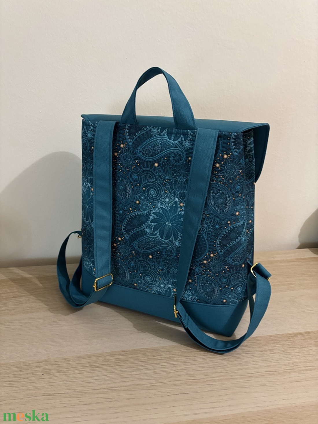 Női hátitáska eladó - táska & tok - hátizsák - hátizsák - Meska.hu