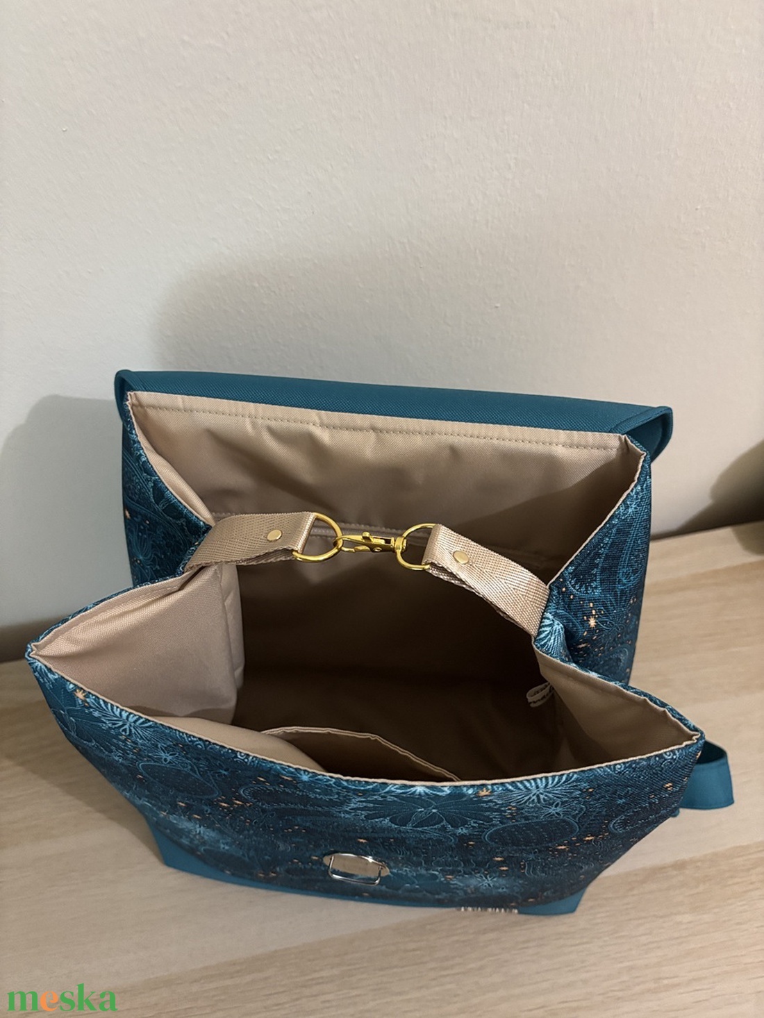 Női hátitáska eladó - táska & tok - hátizsák - hátizsák - Meska.hu