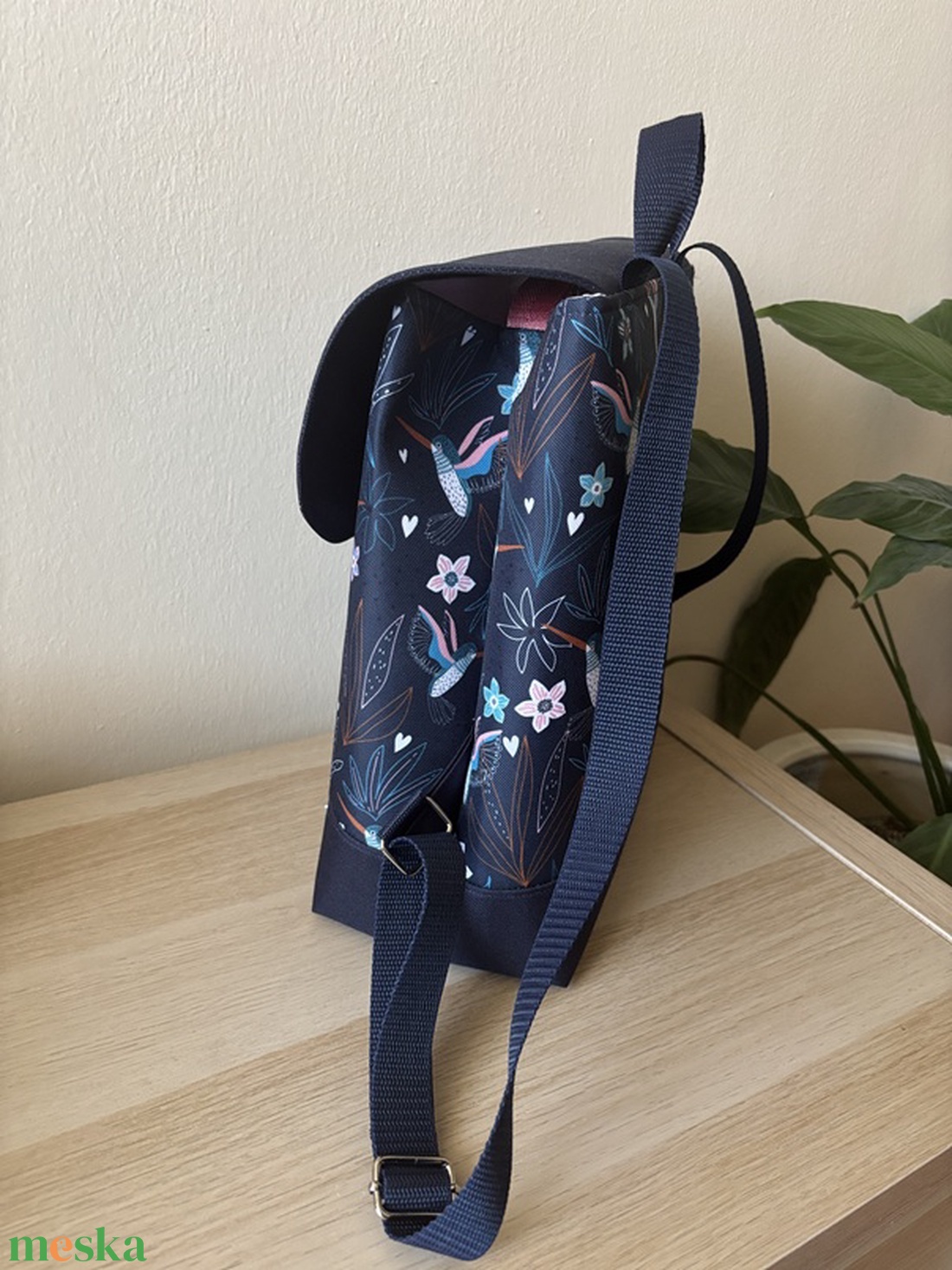 Női hátitáska eladó - táska & tok - hátizsák - hátizsák - Meska.hu