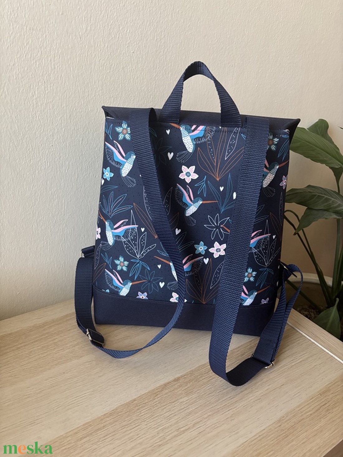 Női hátitáska eladó - táska & tok - hátizsák - hátizsák - Meska.hu