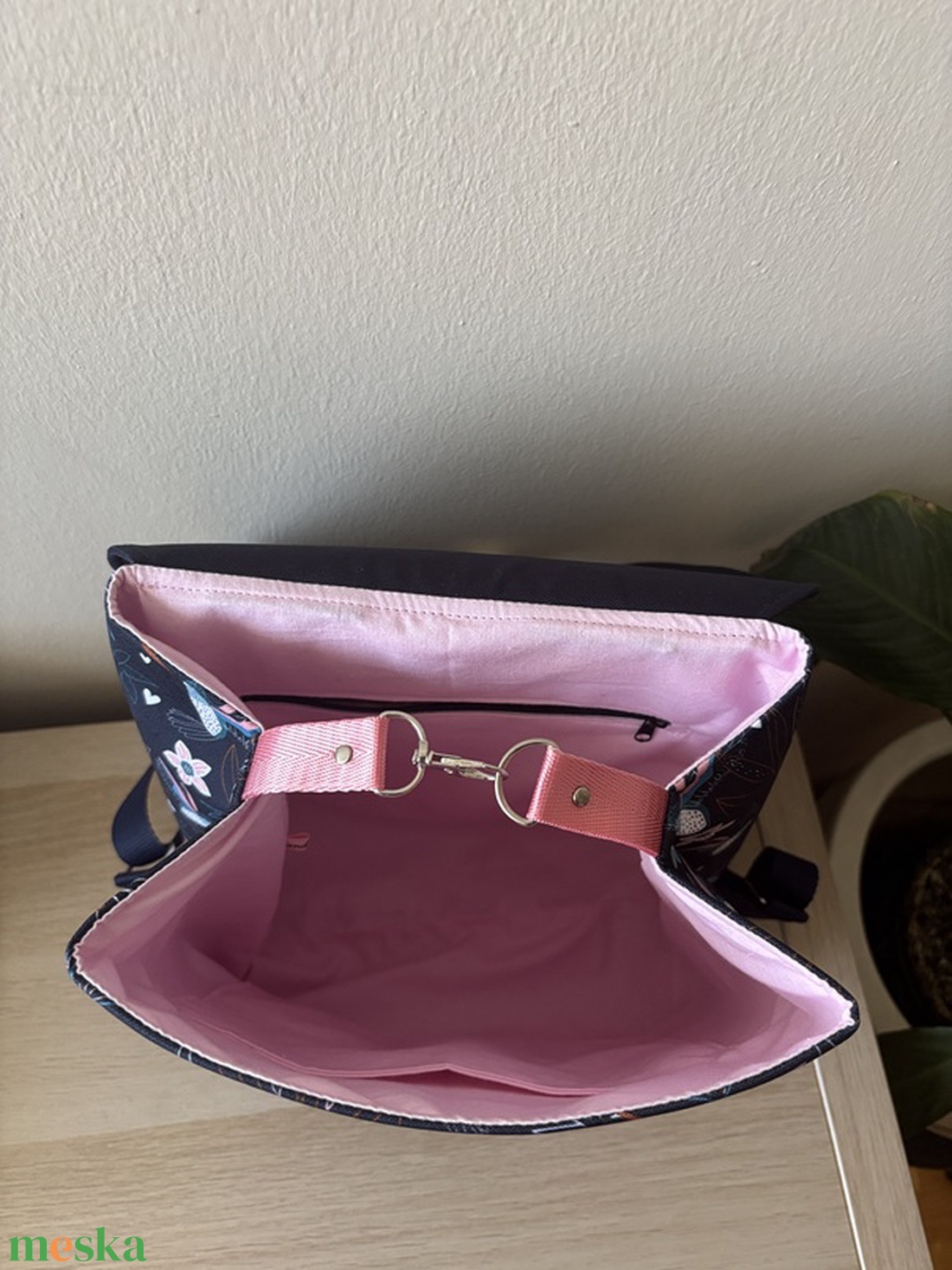 Női hátitáska eladó - táska & tok - hátizsák - hátizsák - Meska.hu