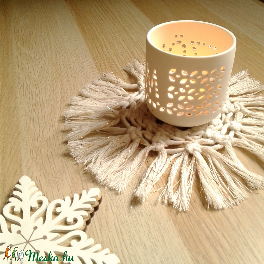 Aranyszálas, natúr makramé alátét. kis terítő, dísz - karácsony - karácsonyi lakásdekoráció - Meska.hu