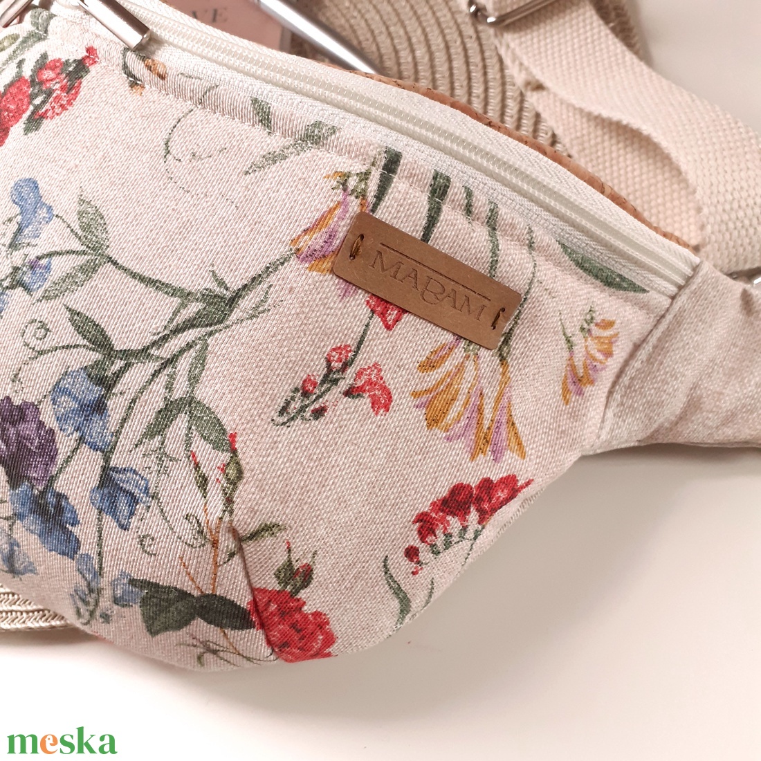 Mezei virágok övtáska, kistáska, crossbody - táska & tok - övtáska - Meska.hu Mezei virágok övtáska, kistáska, crossbody - táska & tok - övtáska - Meska.hu
