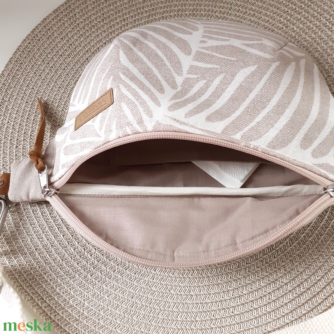 Pálmaleveles Övtáska, Kistáska, Crossbody - táska & tok - övtáska - Meska.hu Pálmaleveles Övtáska, Kistáska, Crossbody - táska & tok - övtáska - Meska.hu