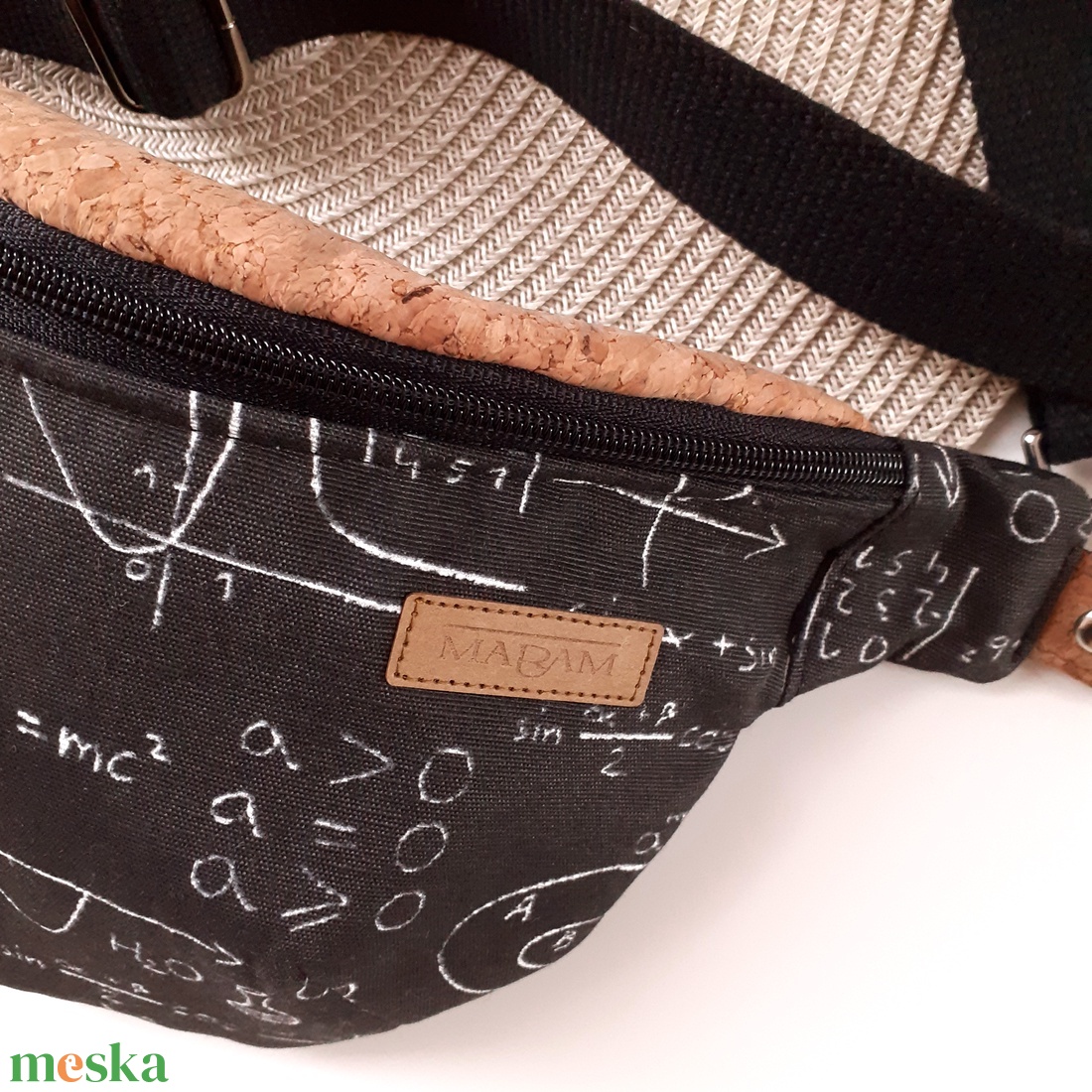 Férfi/fiú Övtáska, Crossbody matek képletek mintával - táska & tok - övtáska - Meska.hu Férfi/fiú Övtáska, Crossbody matek képletek mintával - táska & tok - övtáska - Meska.hu